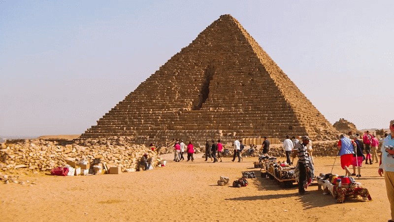 Kairo: Erkundung der bezaubernden Wunder von Kairo 1 die kleinere Pyramide