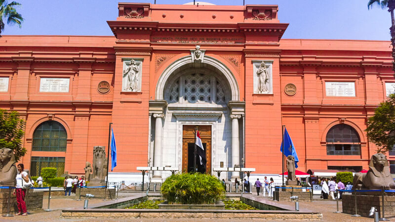 Ägyptisches Museum: Eine Reise durch das Ägyptische Museum 2 fassade des wunderbaren agyptischen museums